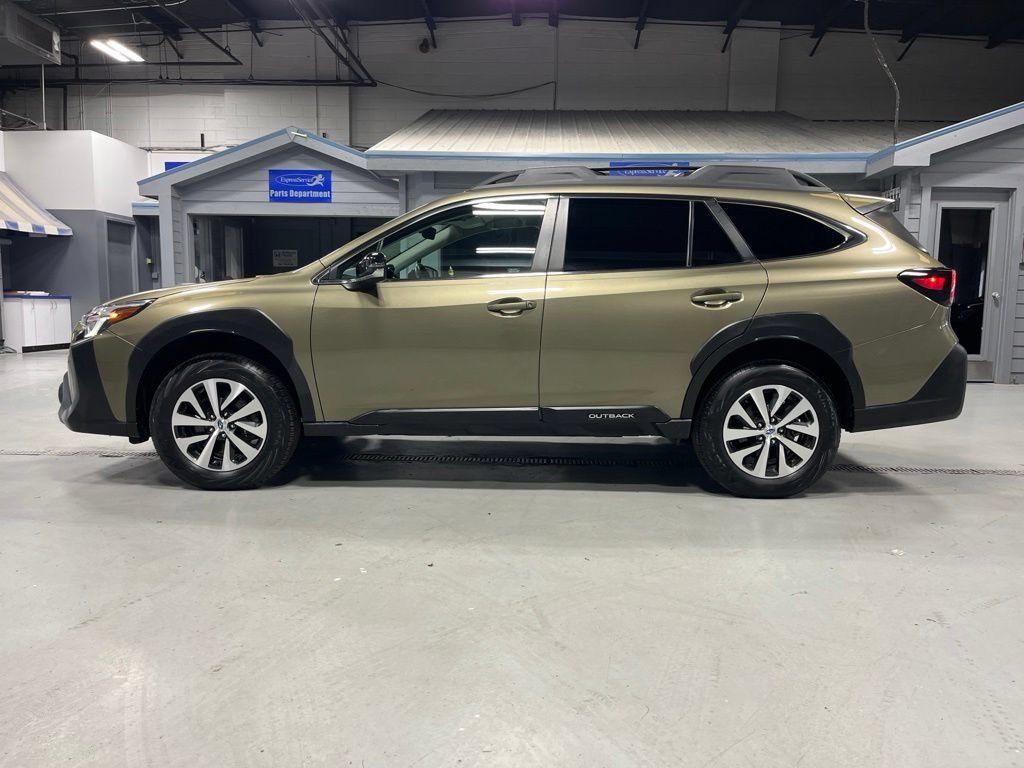 Certified 2024 Subaru Outback Premium w/ Popular Package #1A AWD/4WD image 6