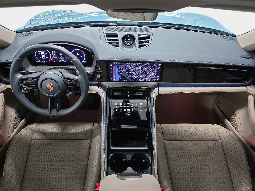 Certified 2026 Porsche Panamera 4 E-Hybrid AWD/4WD image 12