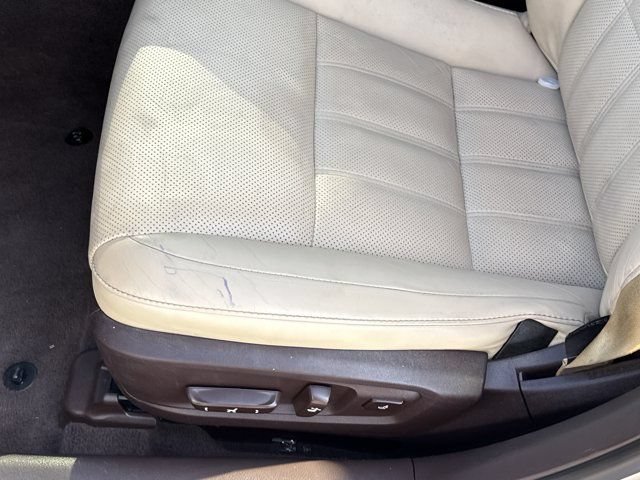 Used 2016 Lexus ES 350 w/ Luxury Package w/Wood Trim FWD image 12