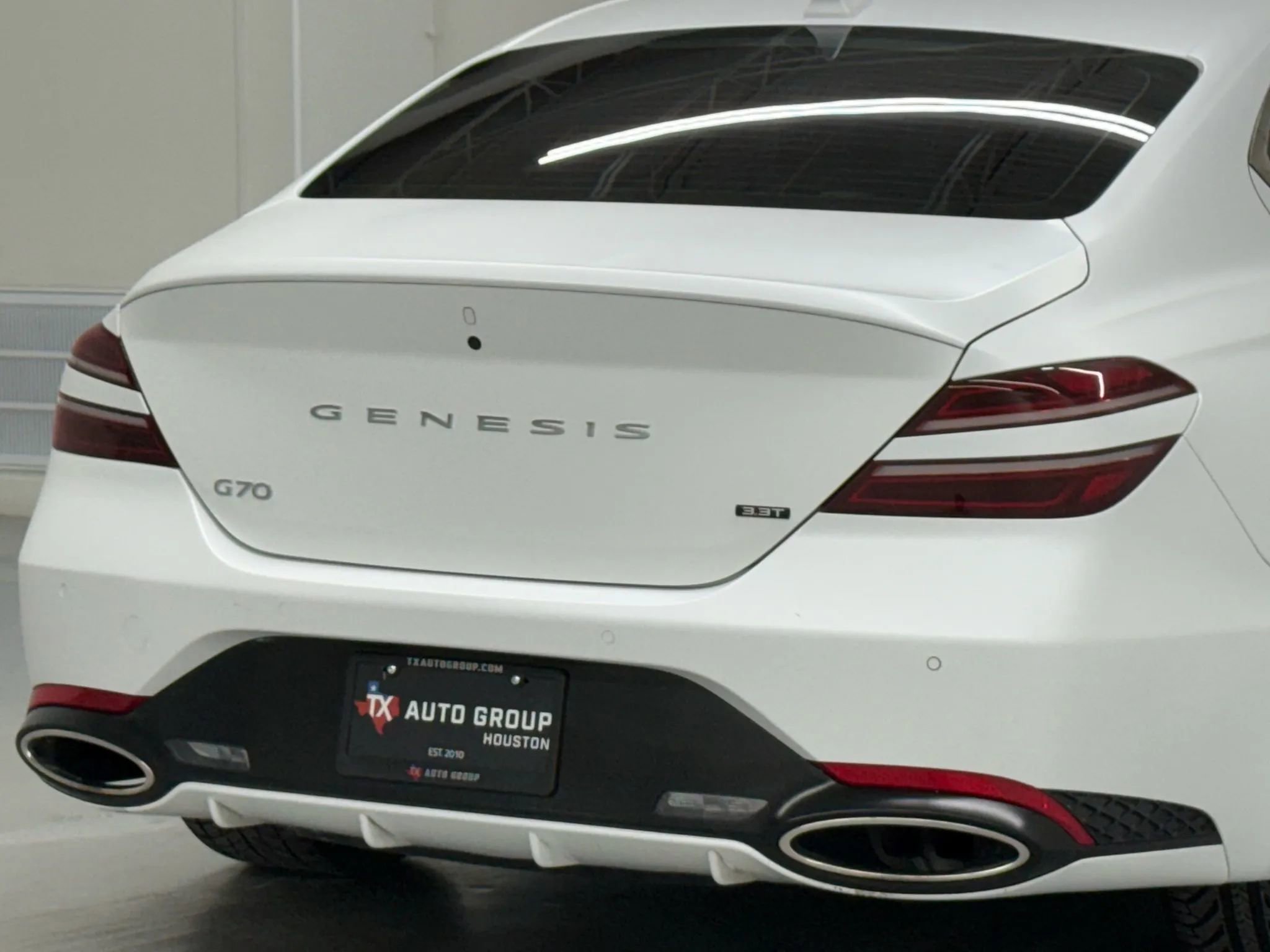Used 2022 Genesis G70 3.3T Launch Edition image 37