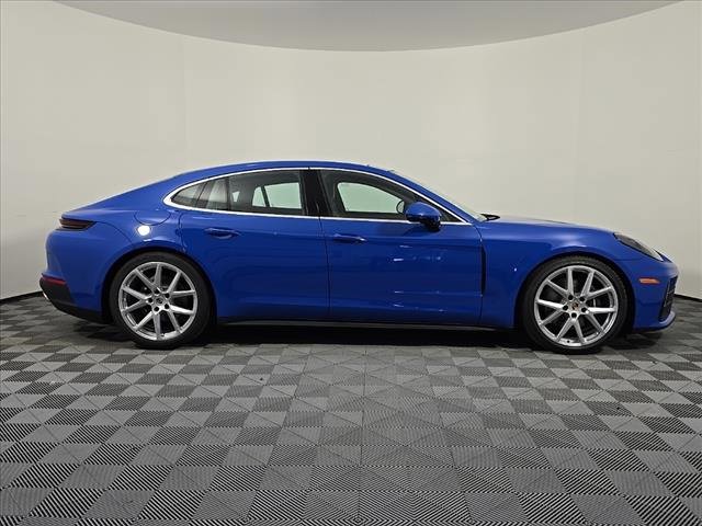 New 2025 Porsche Panamera 4 image 8