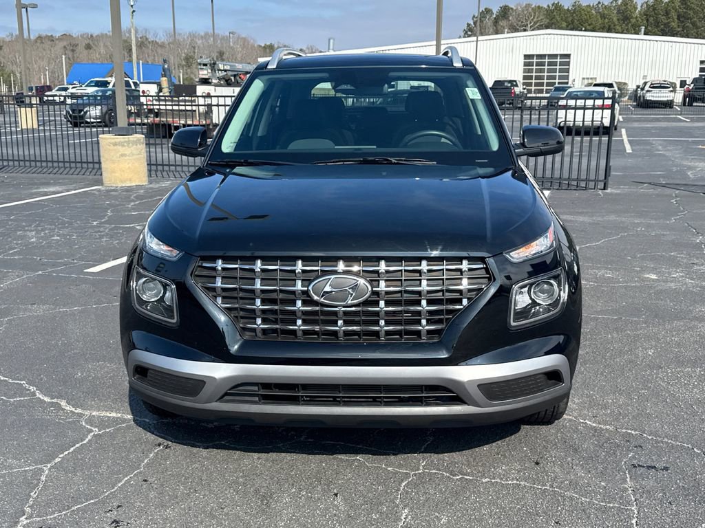 Used 2024 Hyundai Venue SEL image 3