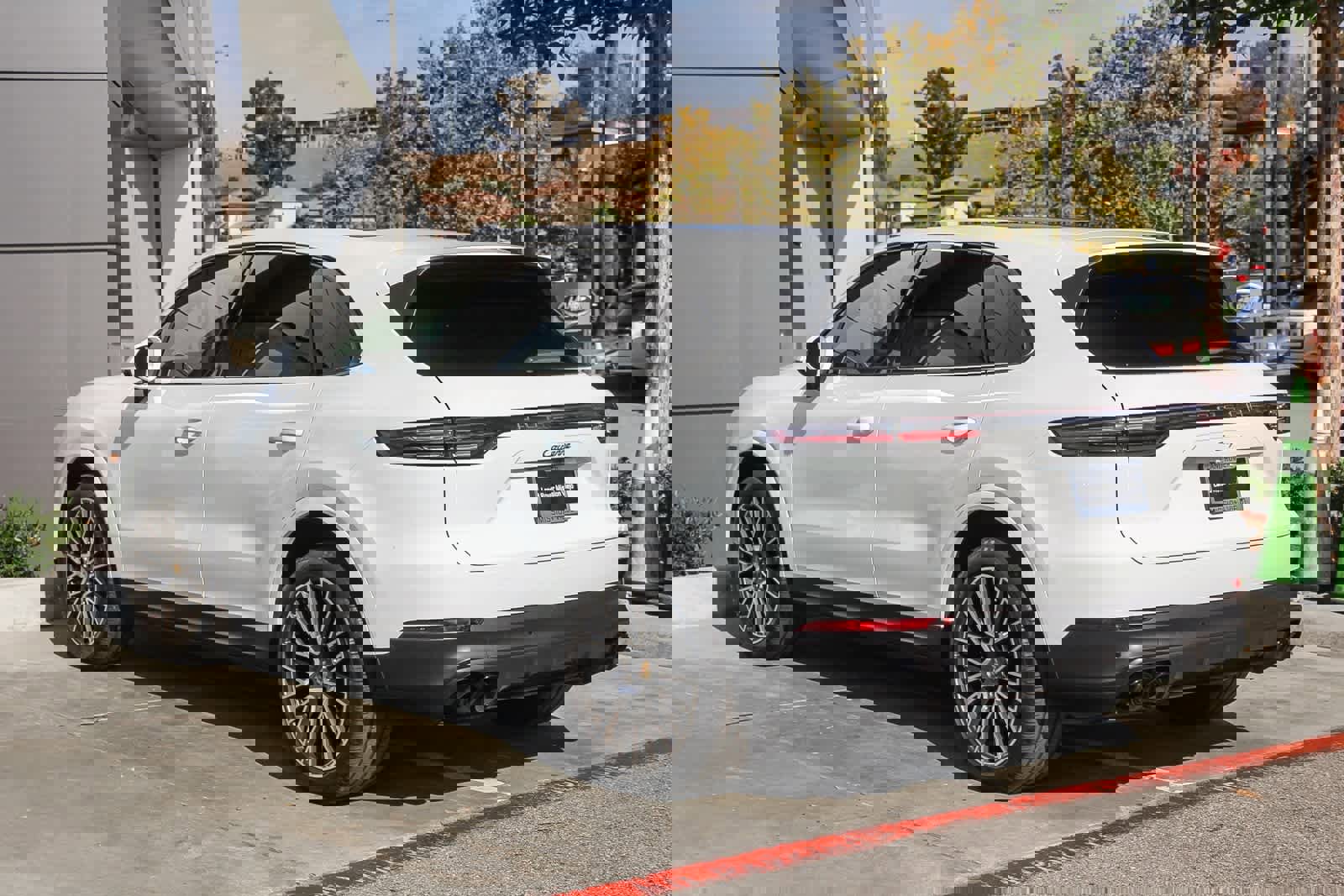 Used 2023 Porsche Cayenne Platinum Edition image 4