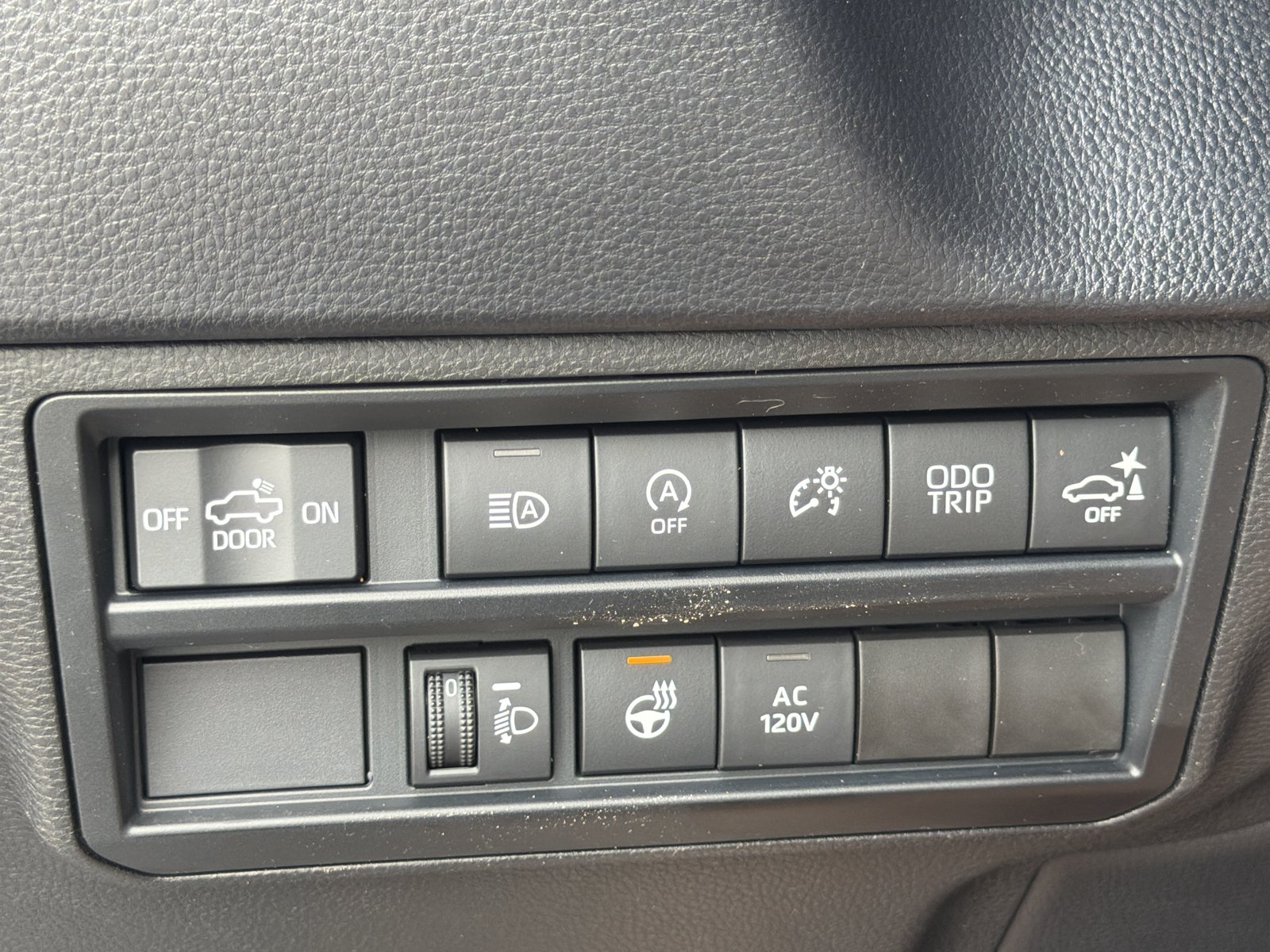 Used 2022 Toyota Tundra SR5 w/ SR5 Premium Package RWD image 37