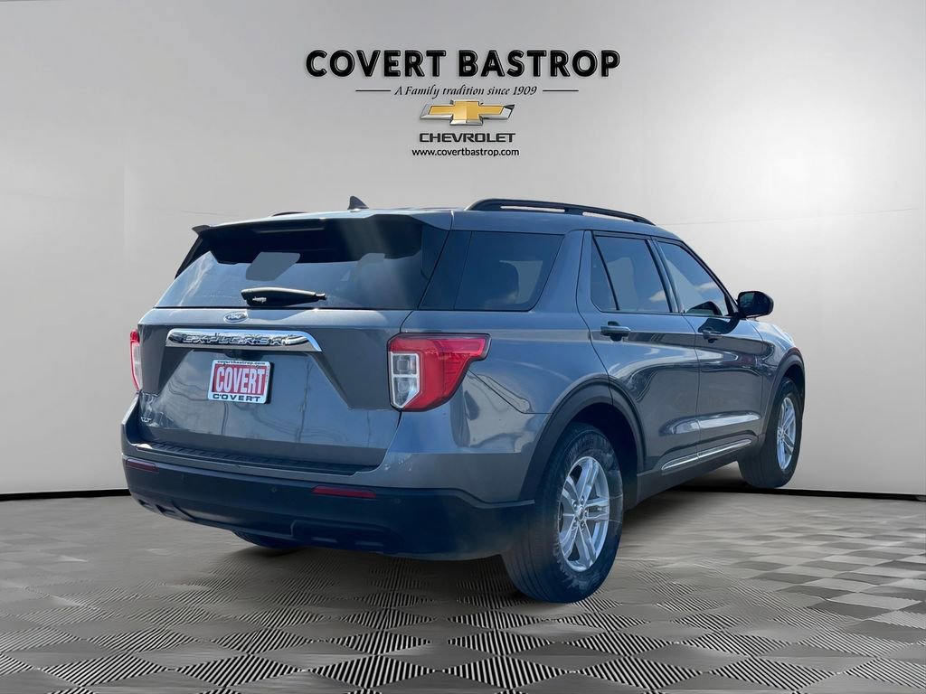Used 2024 Ford Explorer XLT image 5