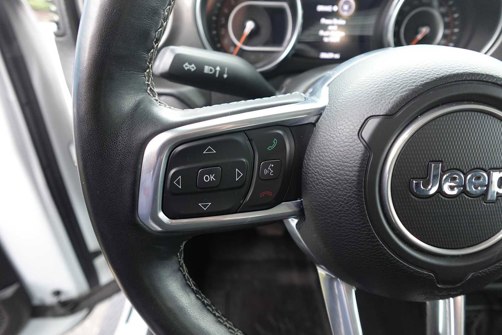 Used 2023 Jeep Wrangler Sahara w/ LED Lighting Group AWD/4WD image 15