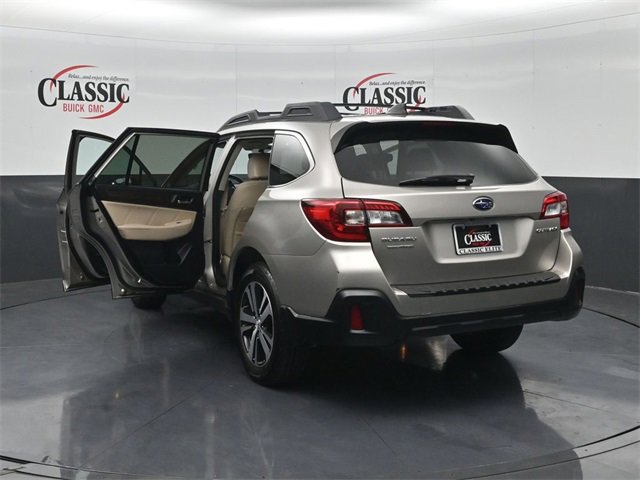 Used 2018 Subaru Outback 2.5i Limited image 31