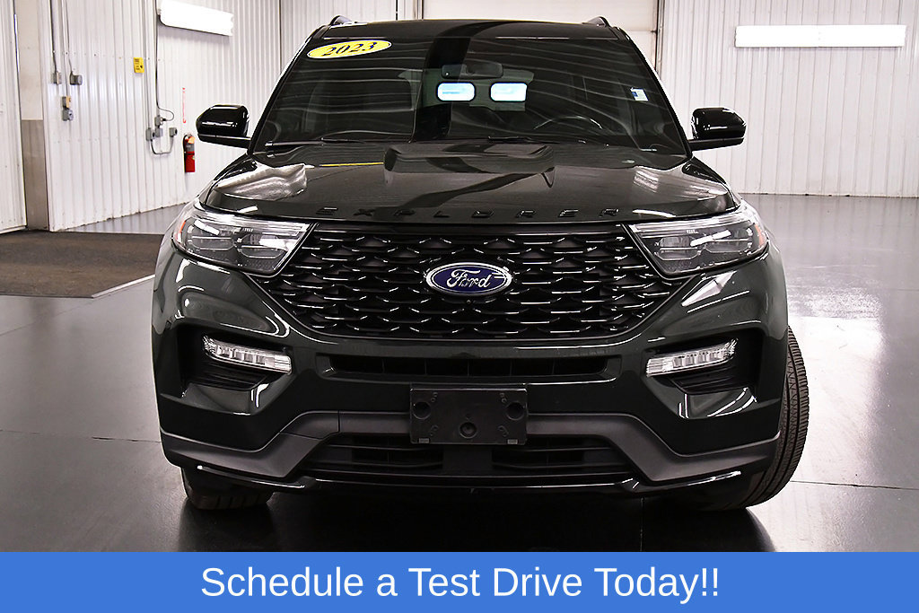 Used 2023 Ford Explorer ST-Line w/ Class IV Trailer Tow Package AWD/4WD image 2