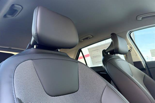 New 2026 Kia Niro EX FWD image 18