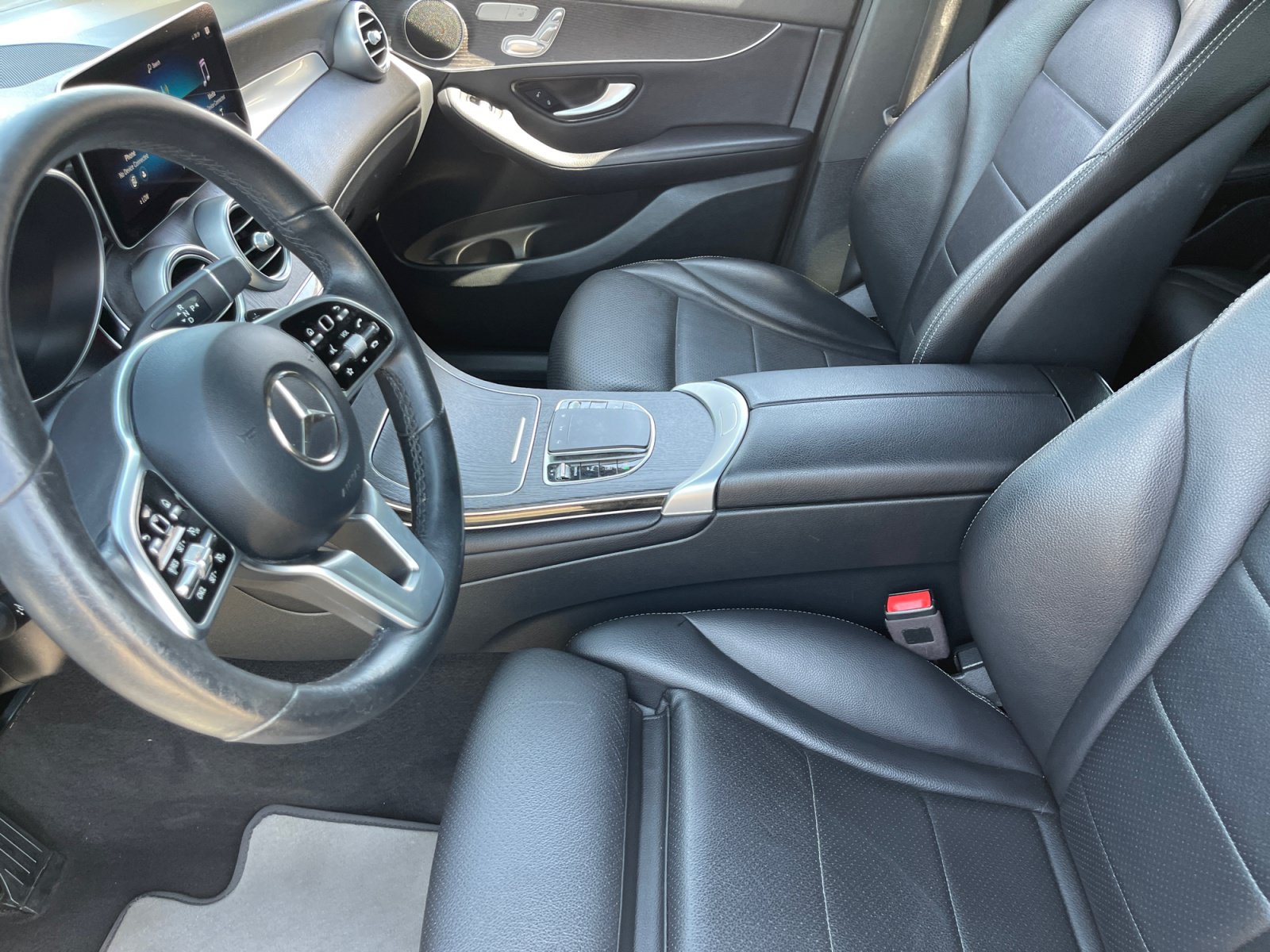 Used 2022 Mercedes-Benz GLC 300 w/ Premium Package Lite image 14