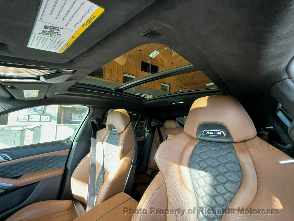 Used 2022 BMW X6 M image 17