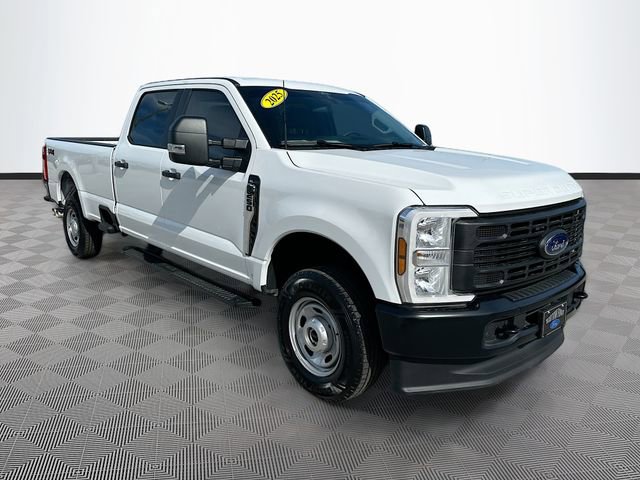 Used 2025 Ford F250 XL image 3