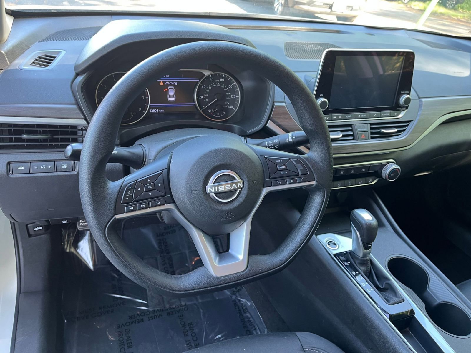 Used 2025 Nissan Altima 2.5 SV image 27