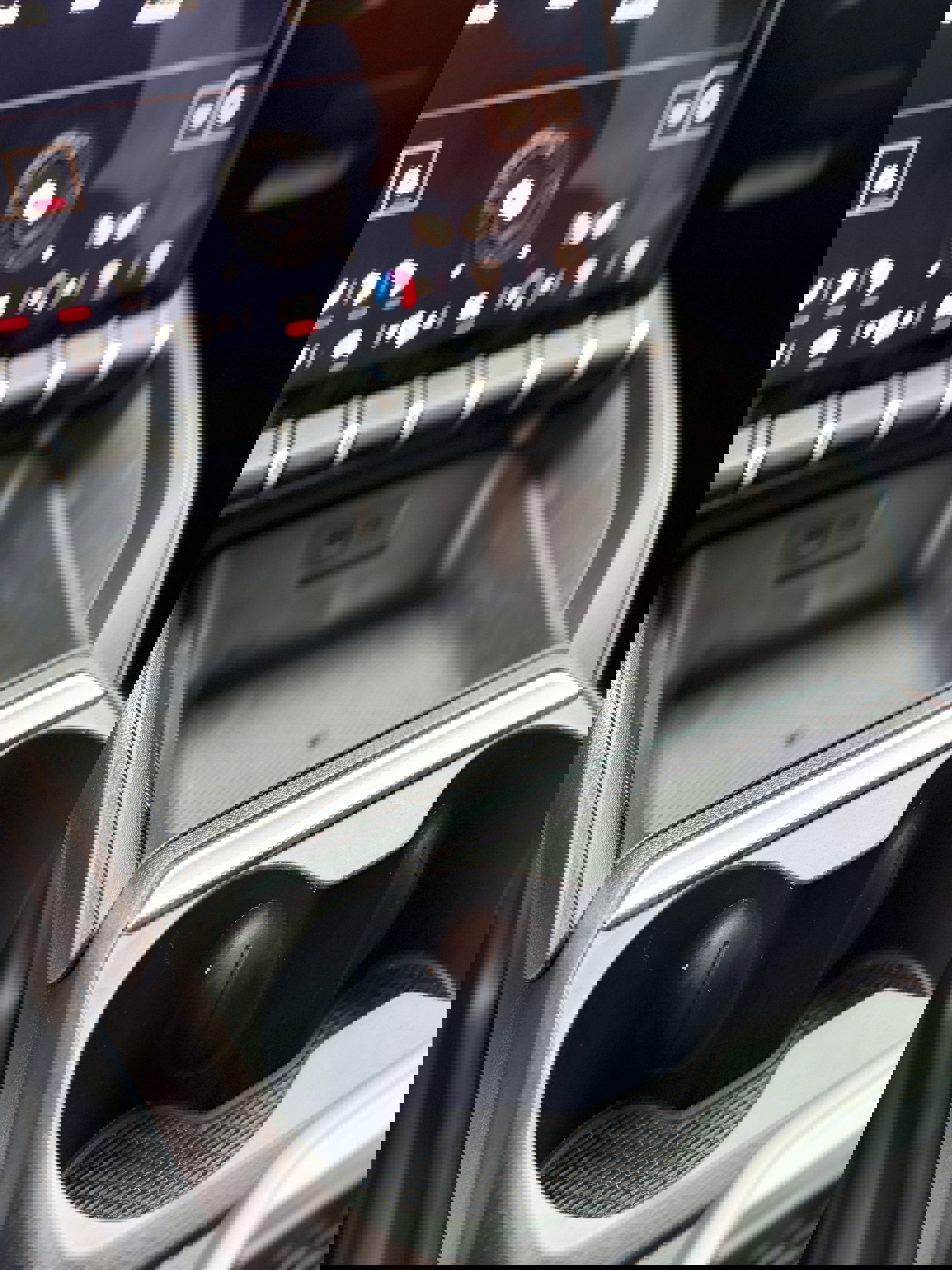 Used 2025 GMC Terrain Elevation image 17