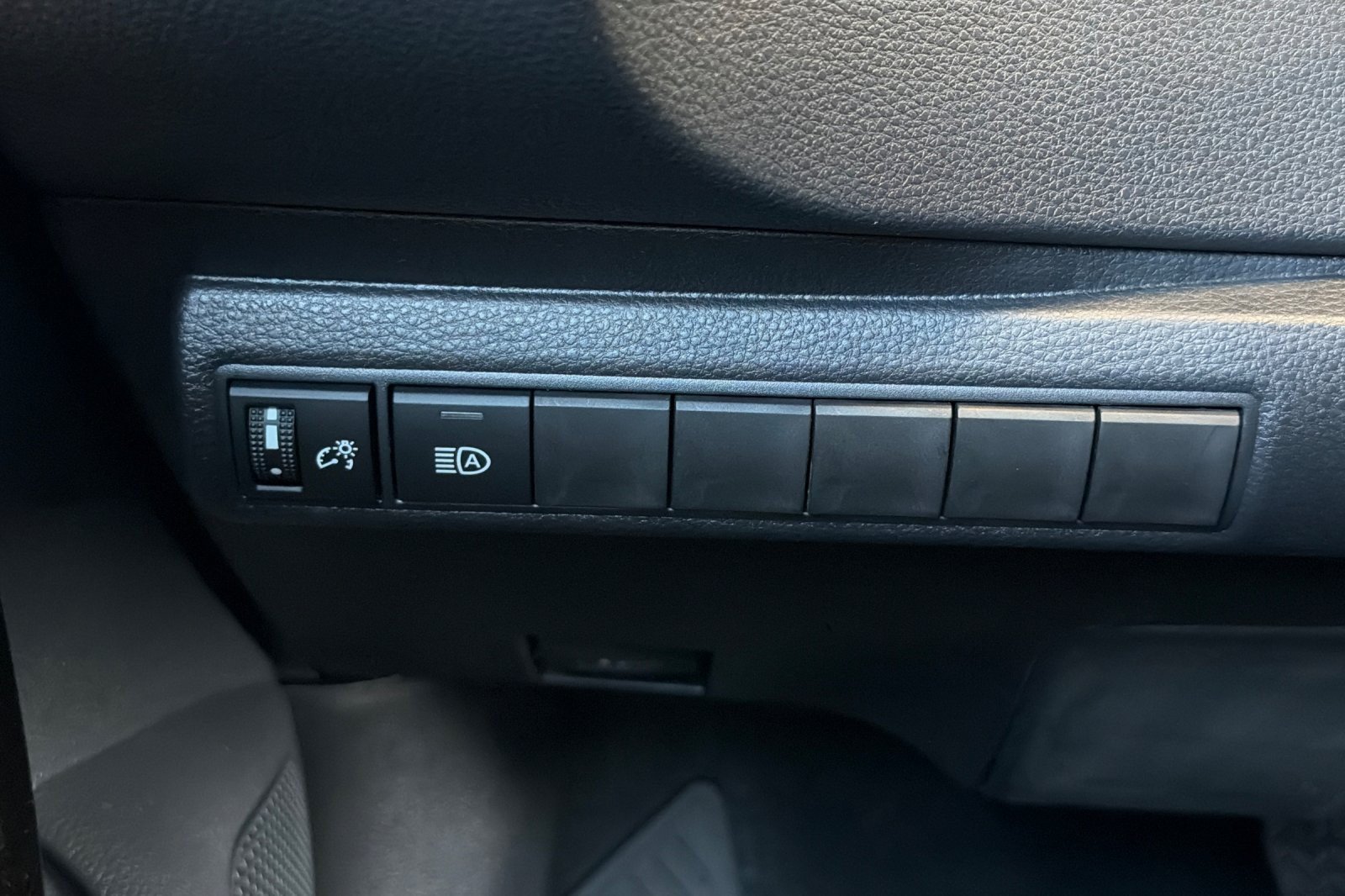 New 2026 Toyota Corolla XSE w/ Carpet Mat Package (TMS) FWD image 30