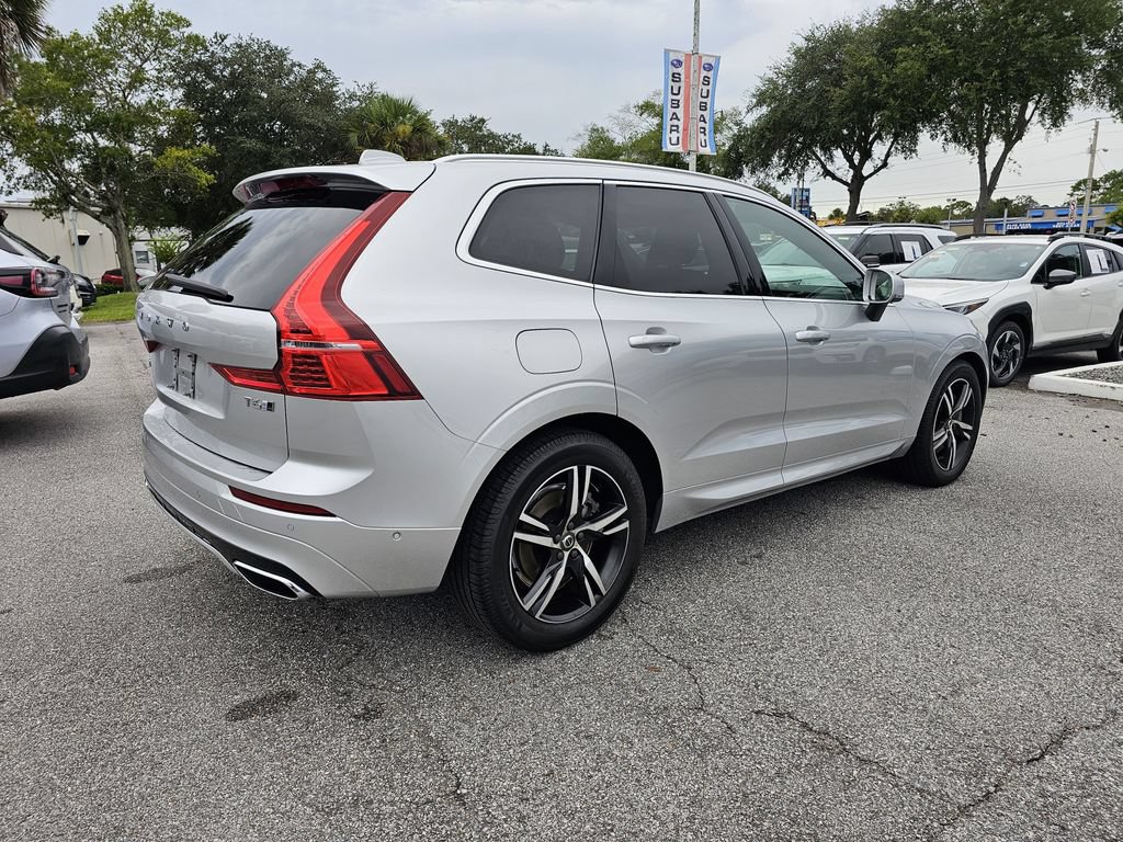 Used 2018 Volvo XC60 T6 R-Design w/ Convenience Package AWD/4WD image 3