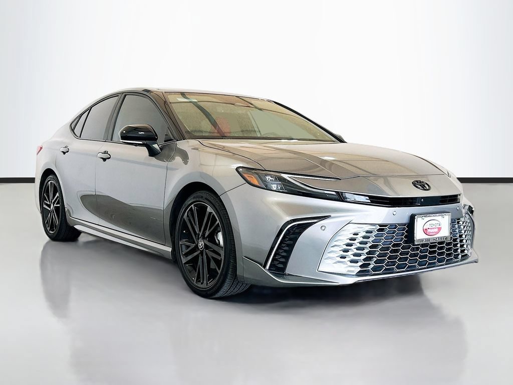 Used 2025 Toyota Camry XSE w/ Premium Plus Package FWD image 3