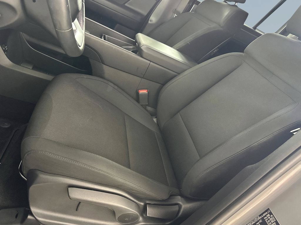 Certified 2025 Hyundai Santa Fe SE FWD image 11