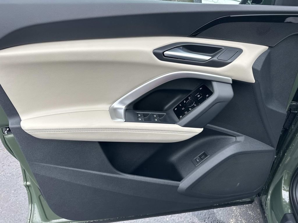 New 2025 Audi Q5 Premium image 11