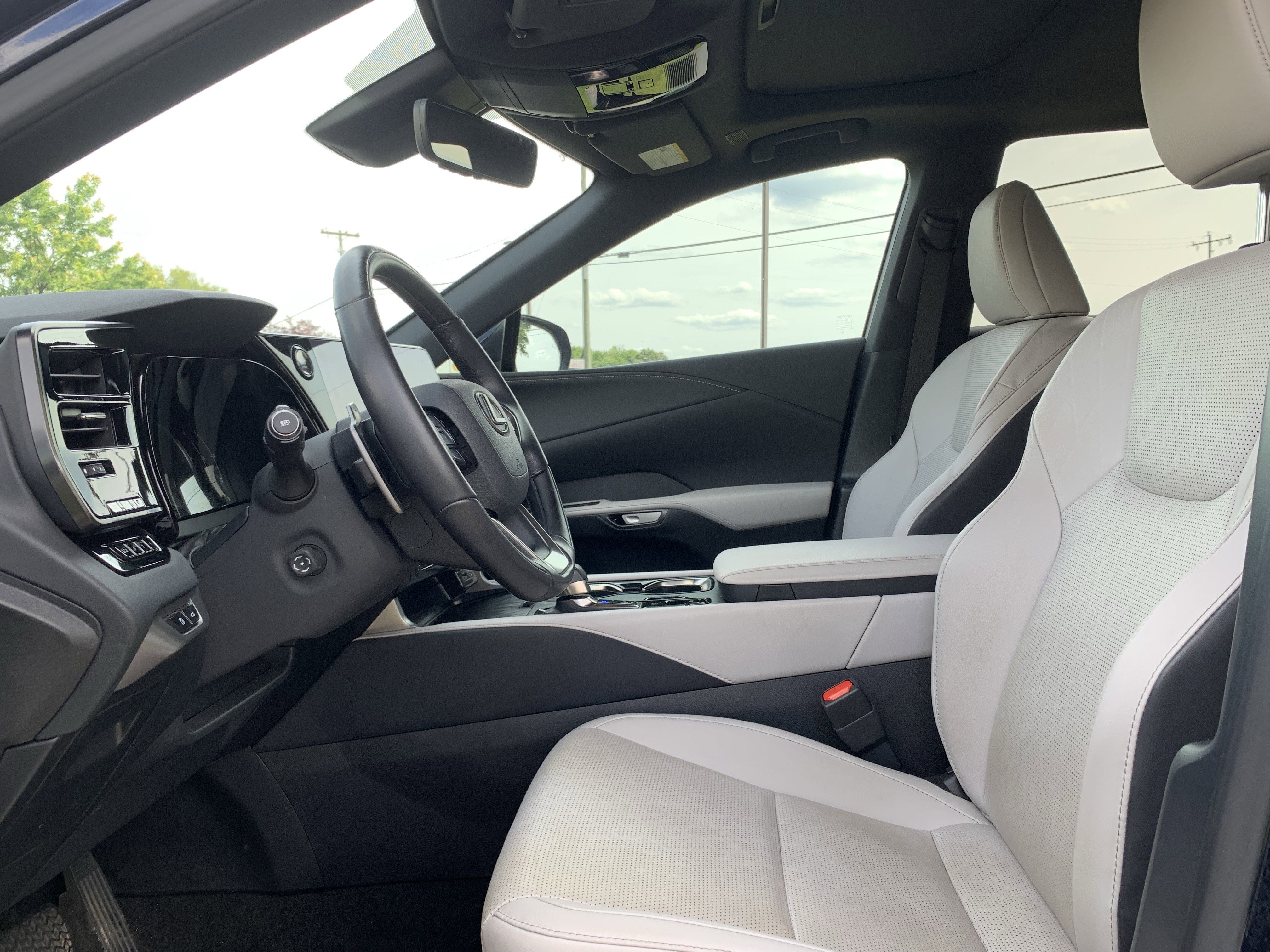 Certified 2023 Lexus RX 350 Premium Plus w/ Cold Area Package FWD image 16