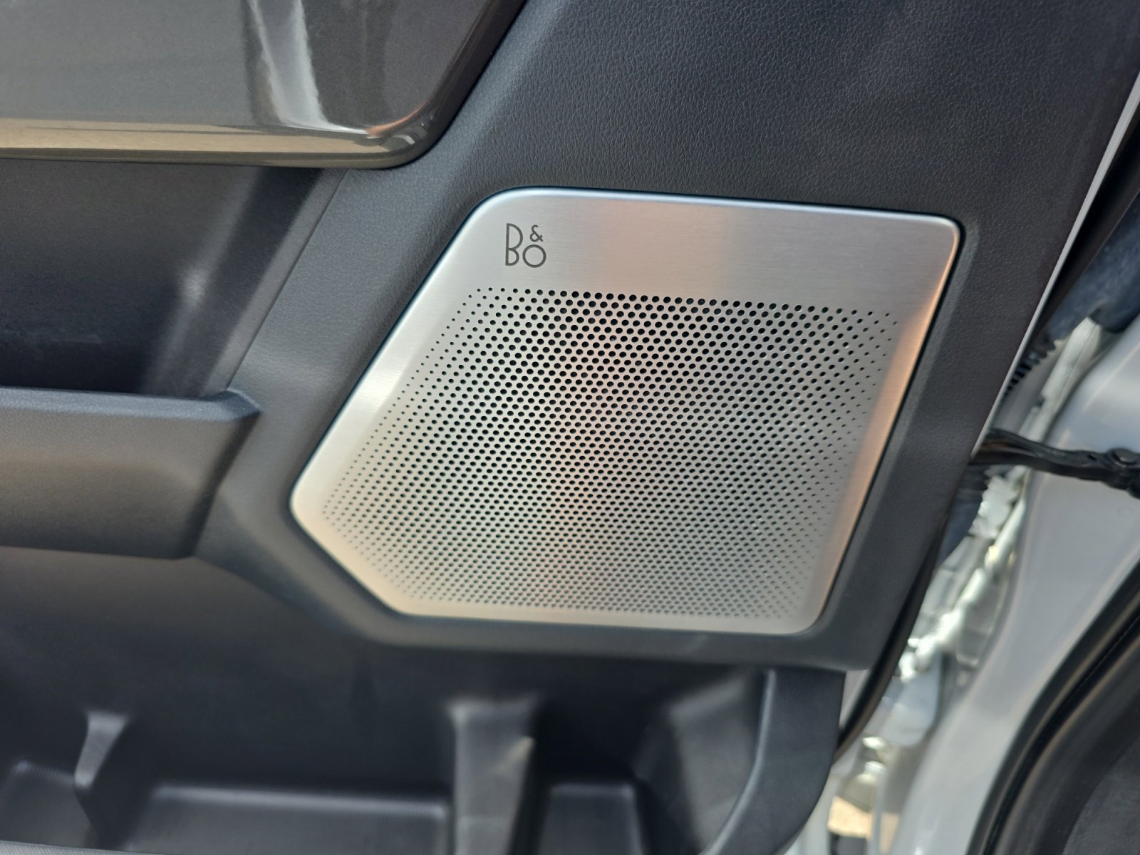 Used 2022 Ford F150 Lariat w/ Equipment Group 502A High image 27