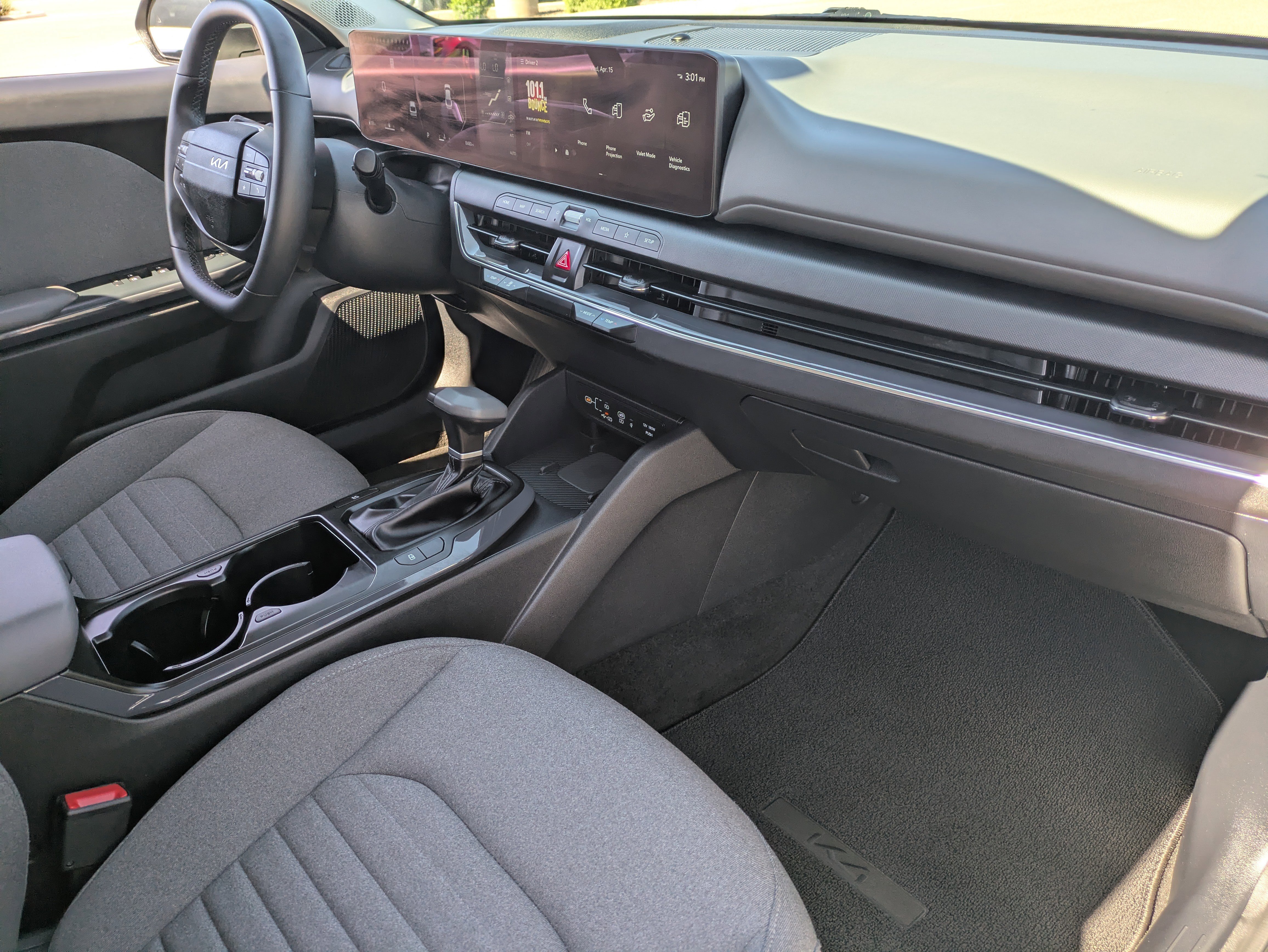 Certified 2025 Kia K4 EX FWD image 12