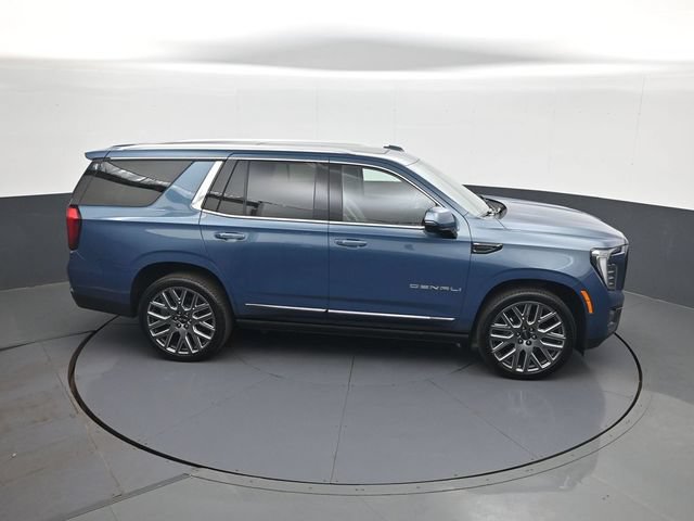 Certified 2025 GMC Yukon Denali Ultimate AWD/4WD image 17