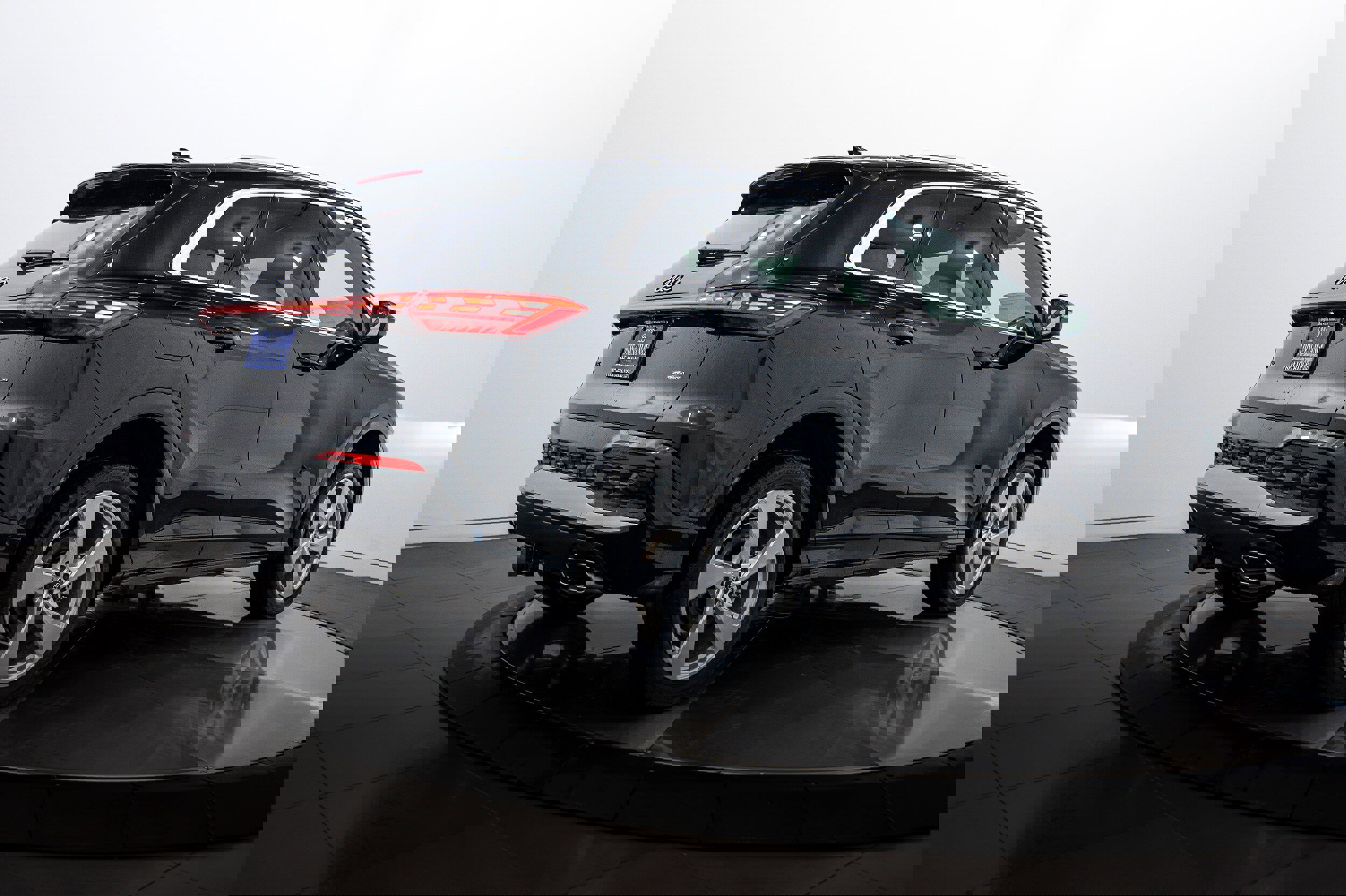 New 2025 Audi Q5 Premium Plus image 4