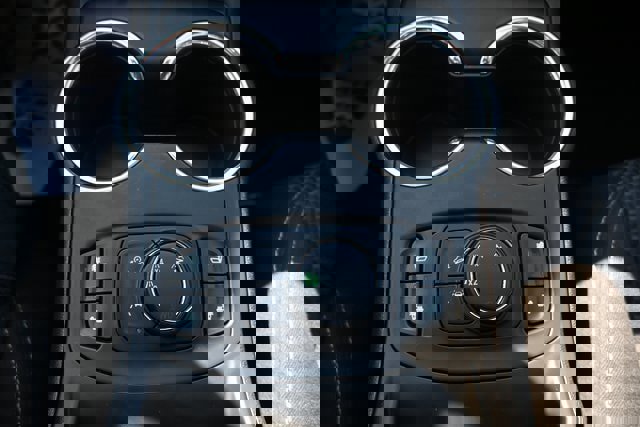 Used 2022 GMC Terrain SLE w/ Driver Convenience Package image 28