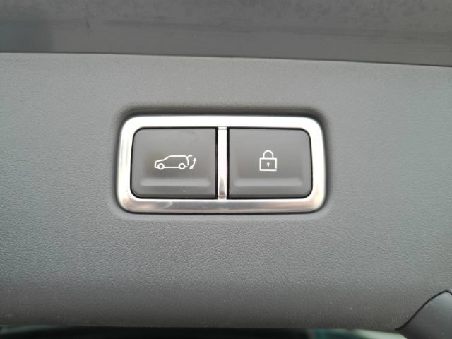 Used 2024 Kia EV9 Light Long Range RWD image 26