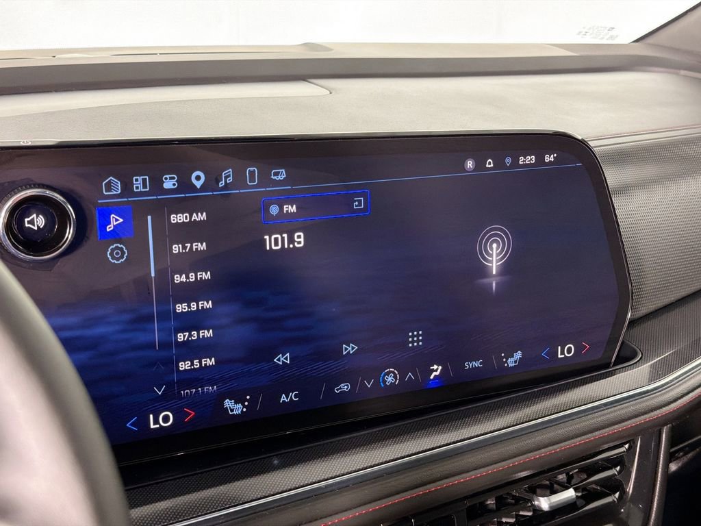 Used 2025 Chevrolet Suburban RST w/ Sun And Tow Package image 15