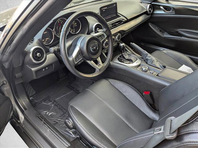 Used 2023 MAZDA MX-5 Miata Grand Touring w/ Weather Package image 9