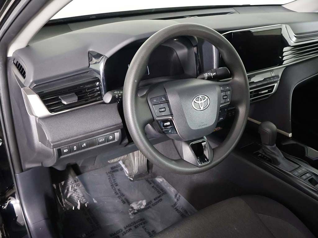 Used 2025 Toyota Camry LE FWD image 24