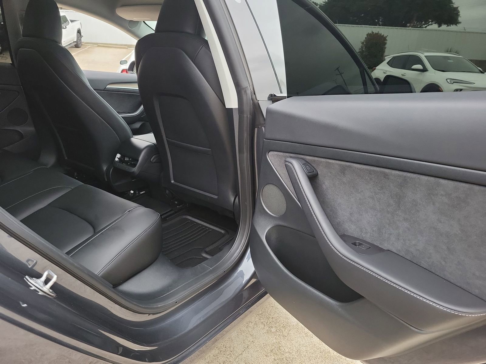 Used 2023 Tesla Model 3 Long Range AWD/4WD image 25
