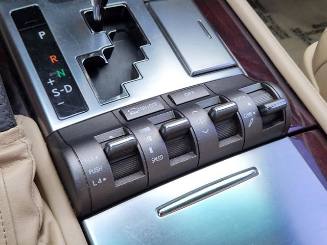 Used 2009 Lexus LX 570 4WD image 24