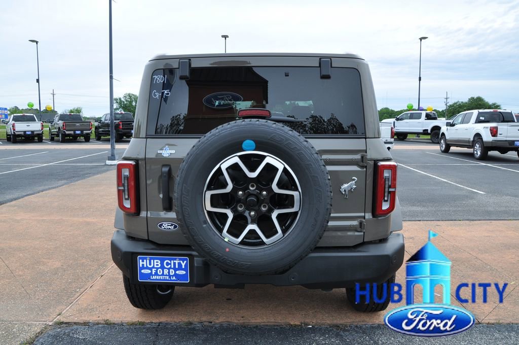 New 2026 Ford Bronco Outer Banks image 4