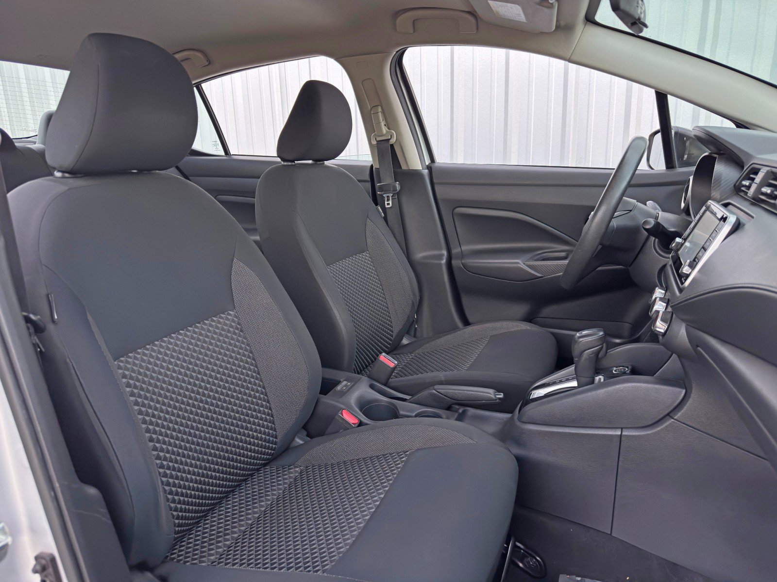 Used 2020 Nissan Versa S image 30