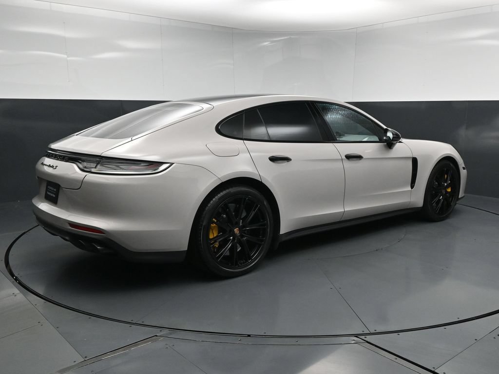 Certified 2022 Porsche Panamera Turbo S w/ Assistance Package AWD/4WD image 14