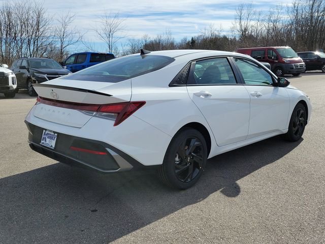 New 2026 Hyundai Elantra Sport FWD image 4