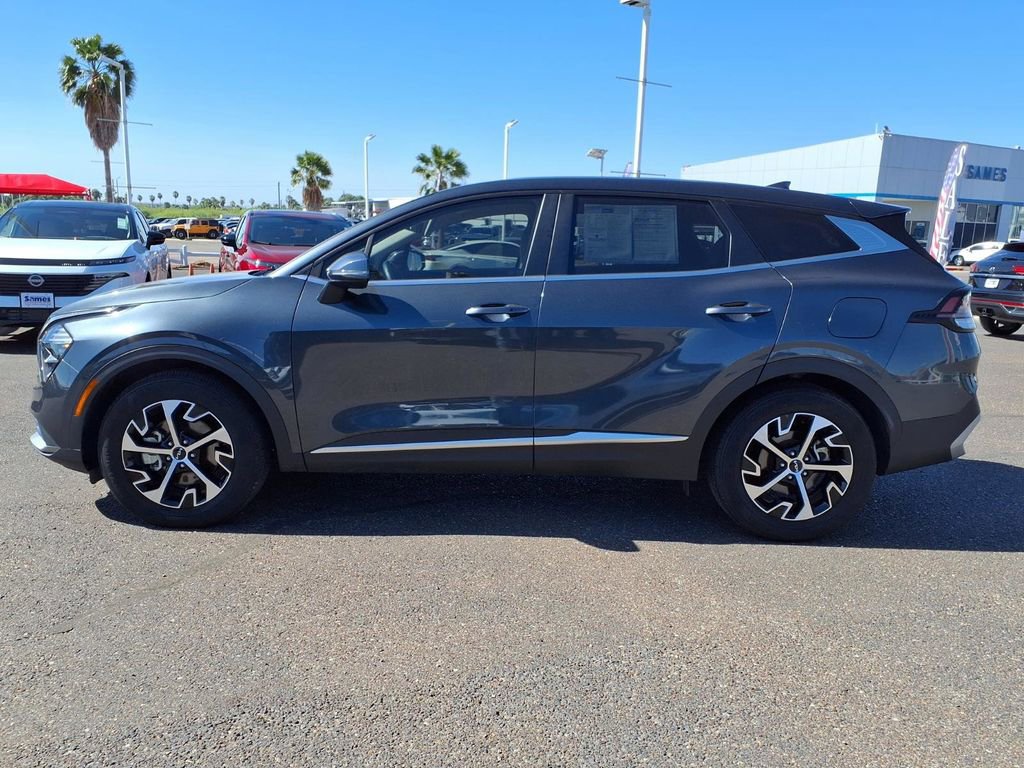 Used 2023 Kia Sportage EX image 4