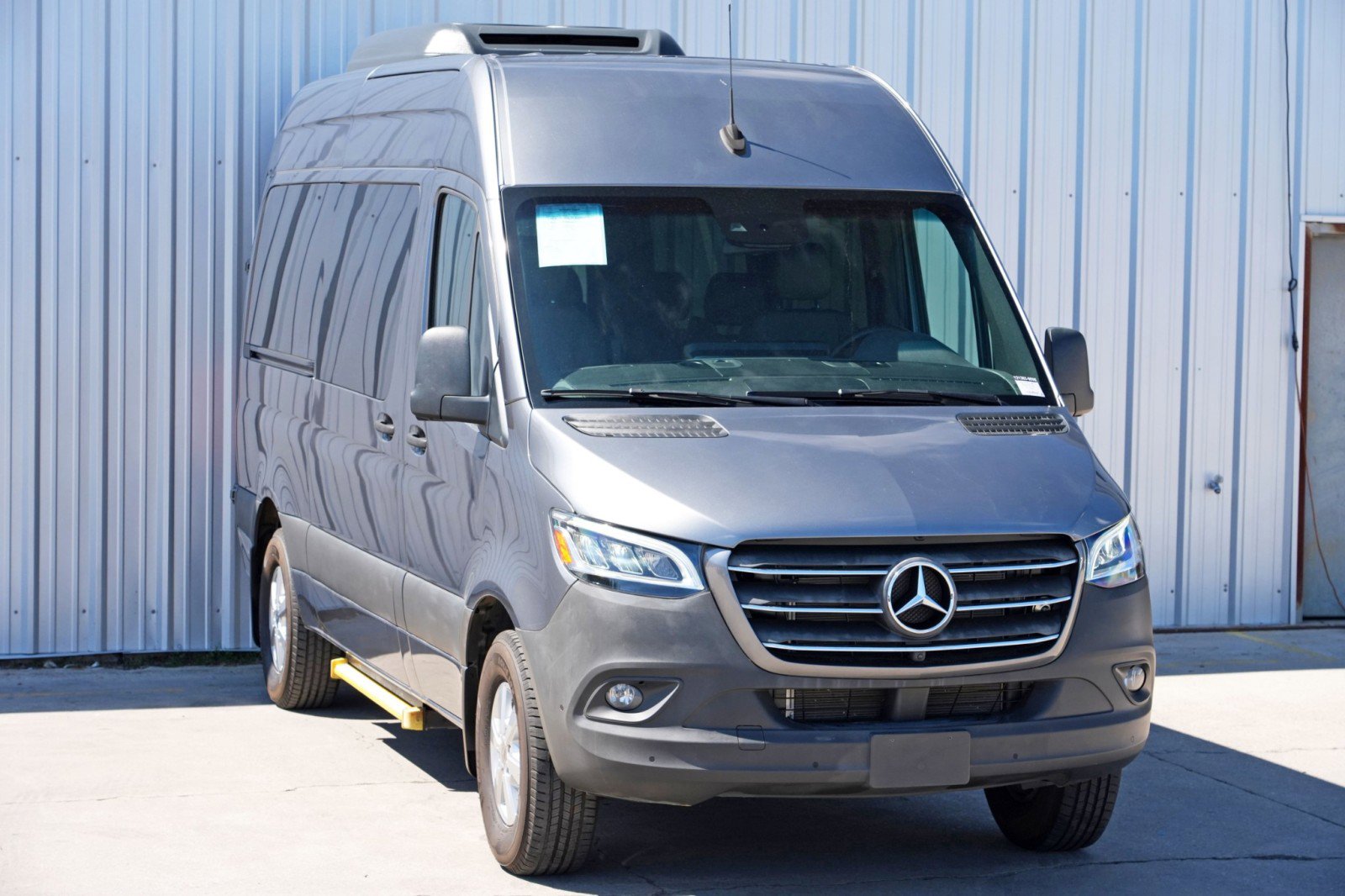 Used 2023 Mercedes-Benz Sprinter 2500 image 52