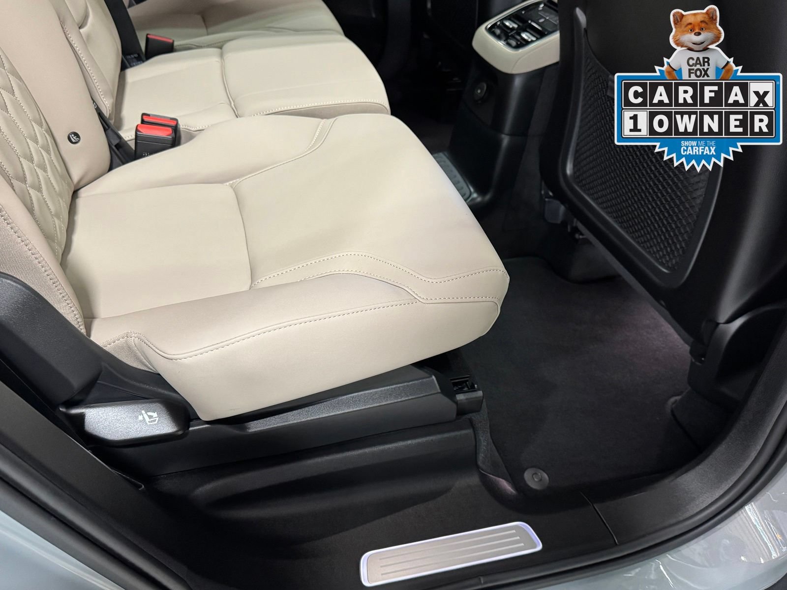 Used 2026 Volvo XC90 T8 Plus w/ Protection Package Premier AWD/4WD image 53