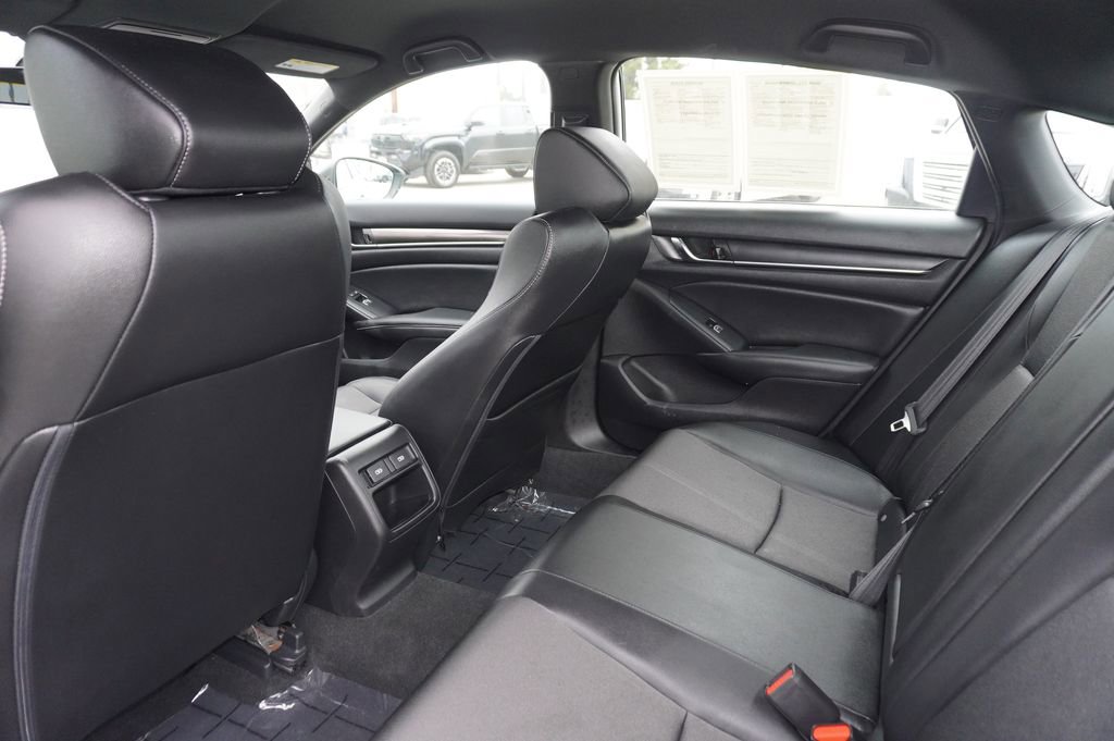 Used 2022 Honda Accord Sport image 8
