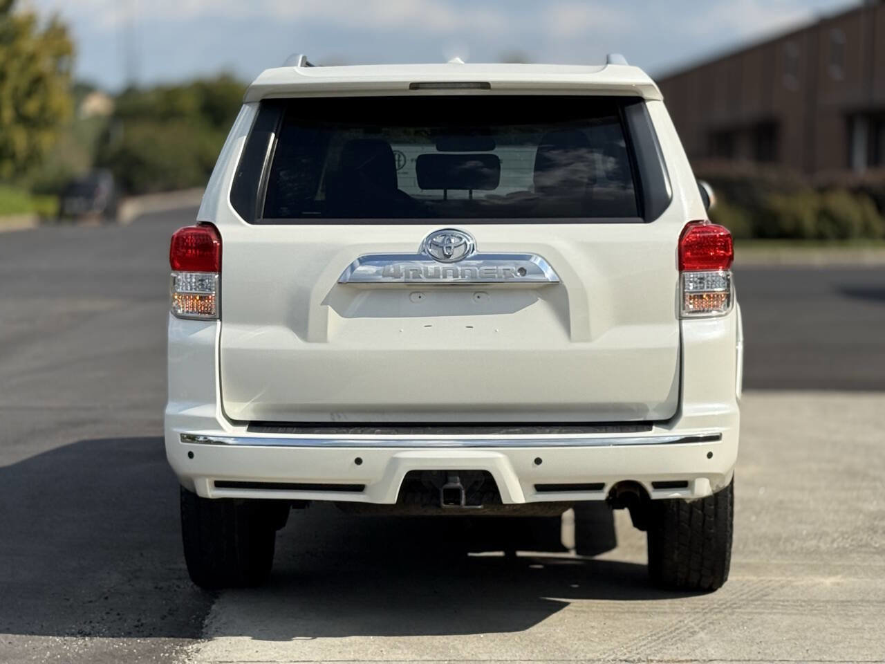Used 2010 Toyota 4Runner SR5 image 5