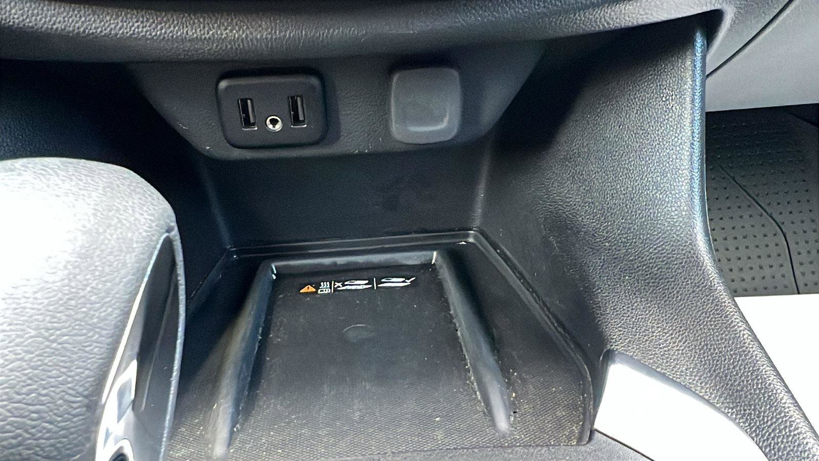 Used 2023 Chevrolet Traverse LT w/ LPO, Floor Liner Package AWD/4WD image 26