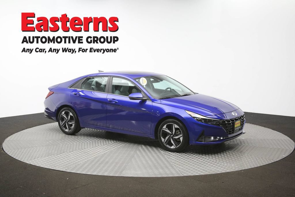 Used 2023 Hyundai Elantra Limited w/ Preferred Accessory Package FWD image 50