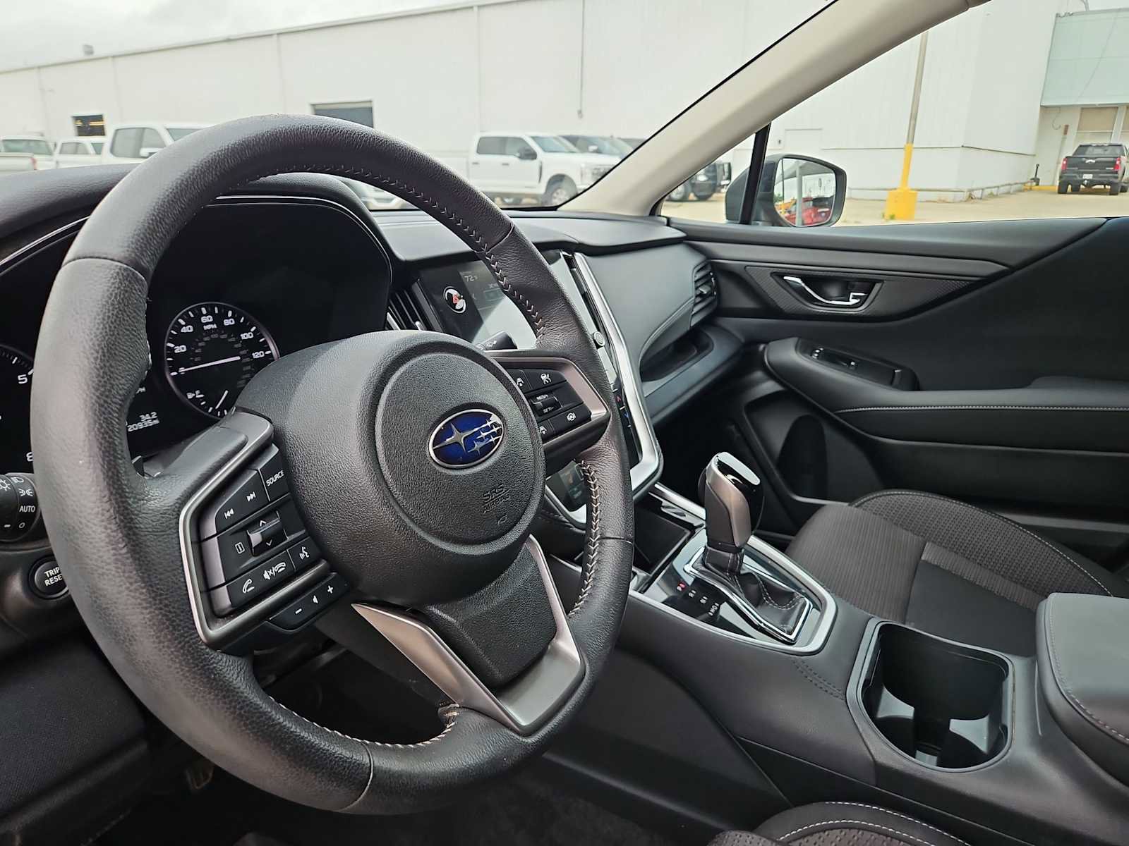 Used 2024 Subaru Outback Premium AWD/4WD image 10