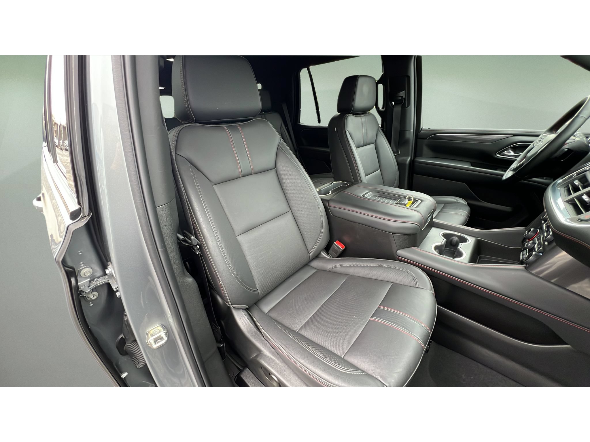 Certified 2023 Chevrolet Tahoe RST w/ Luxury Package AWD/4WD image 32