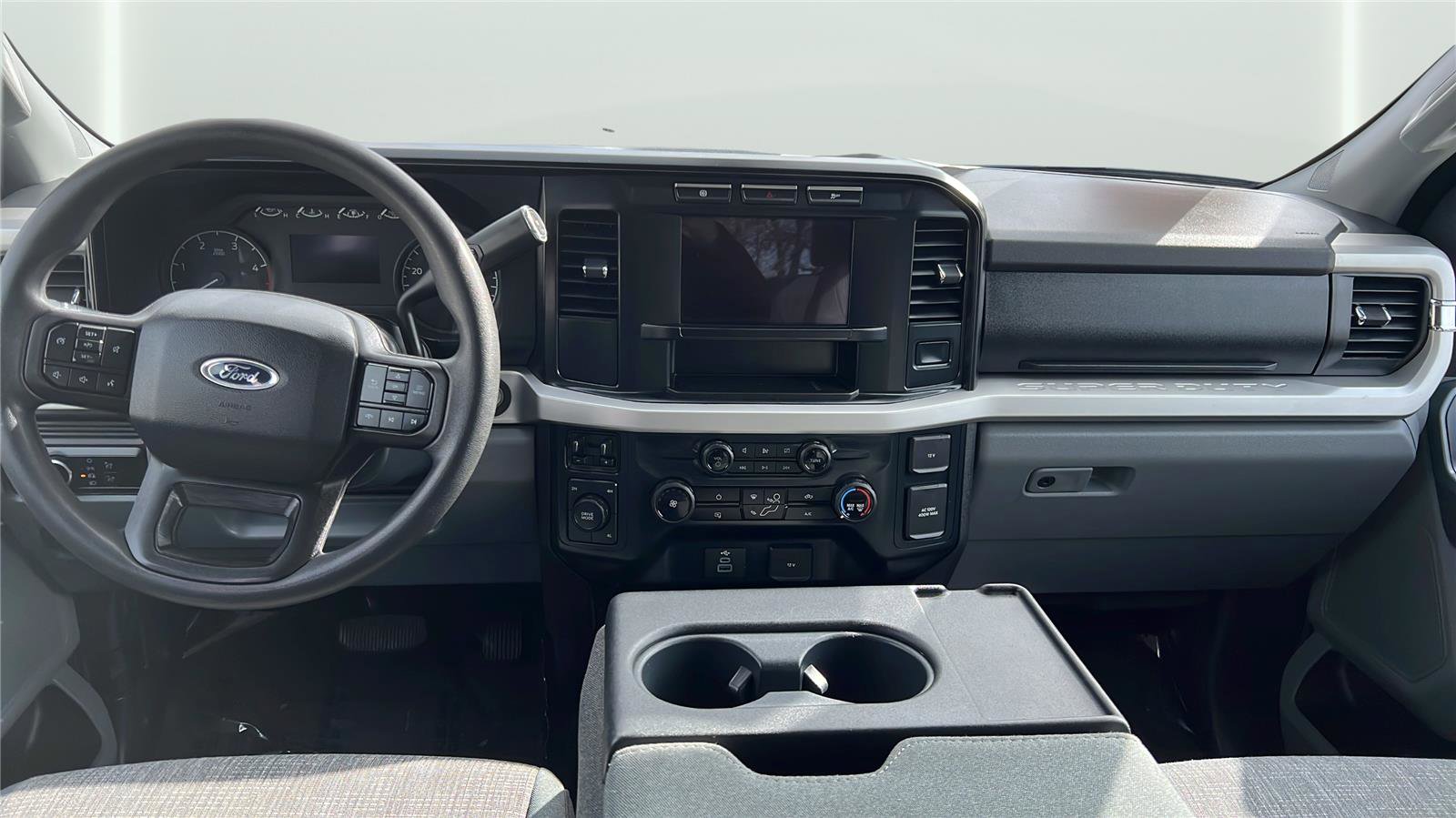 Used 2024 Ford F250 XLT image 9