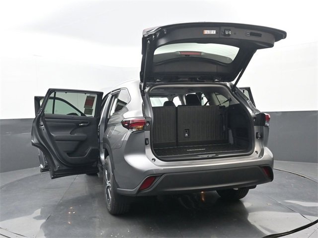 New 2026 Toyota Highlander XLE image 36
